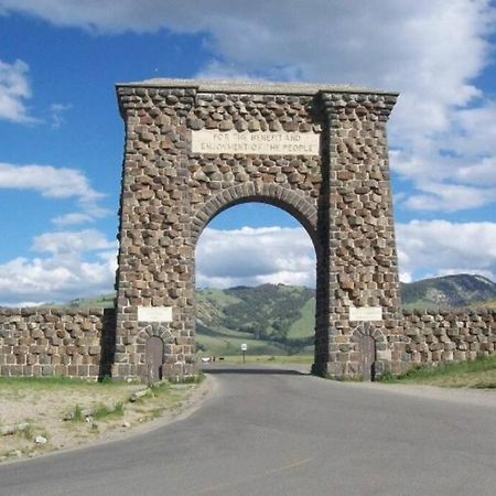 Parkway Yellowstone Guest House Apartment #3 Гардинър Екстериор снимка
